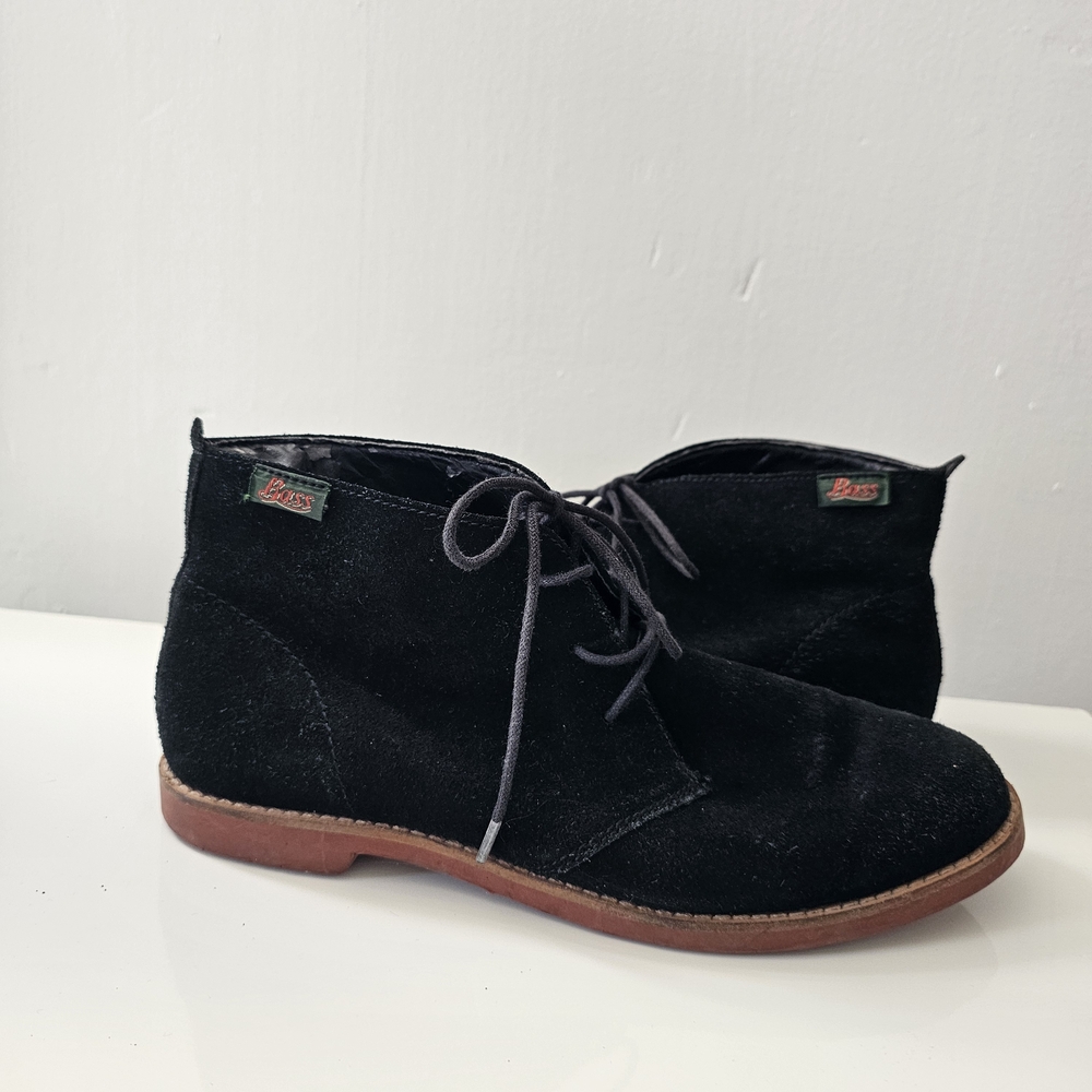 Black Suede Lace-Up Women's Chukka Boots